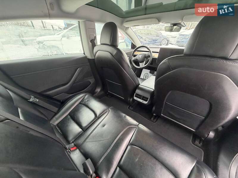 Седан Tesla Model 3 2019 в Луцьку