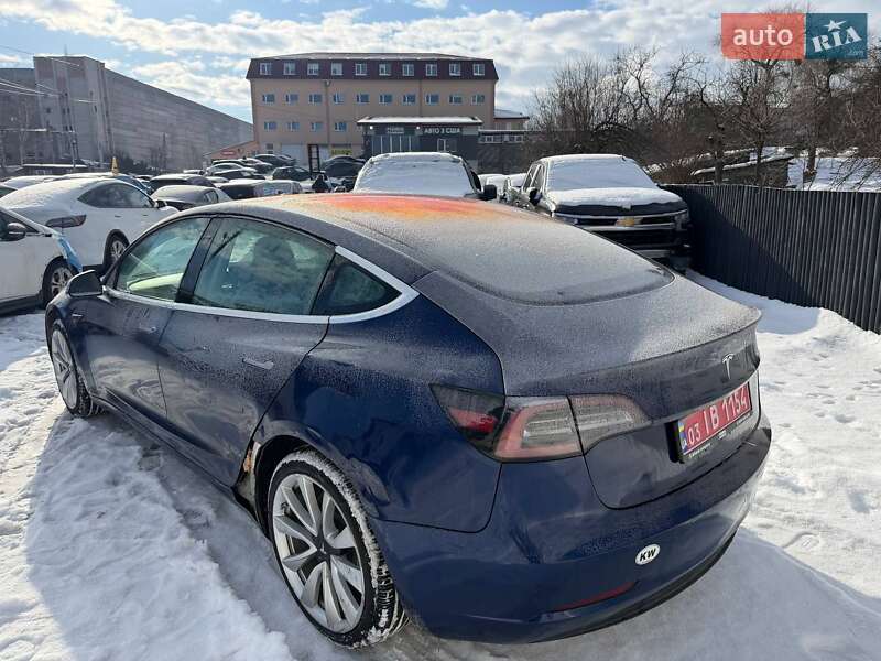 Седан Tesla Model 3 2018 в Луцьку