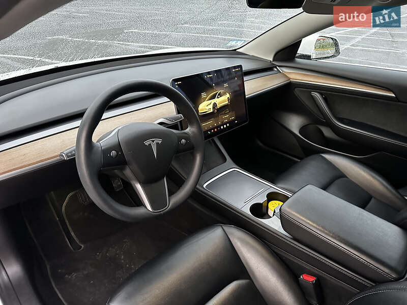 Седан Tesla Model 3 2022 в Ужгороде фото 22 Седан Tesla Model 3 2022 в Ужгороде