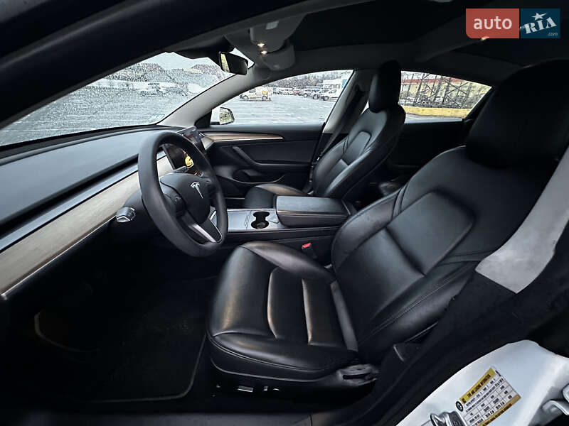 Седан Tesla Model 3 2022 в Ужгороде фото 32 Седан Tesla Model 3 2022 в Ужгороде