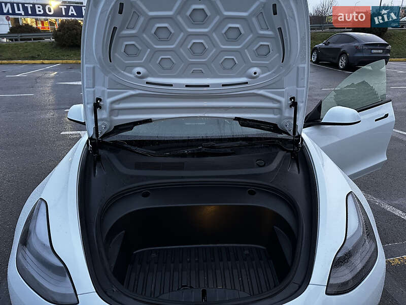 Седан Tesla Model 3 2022 в Ужгороде фото 47 Седан Tesla Model 3 2022 в Ужгороде