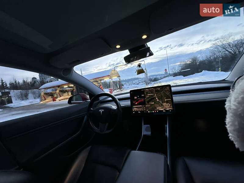 Седан Tesla Model 3 2019 в Тернополе фото 23 Седан Tesla Model 3 2019 в Тернополе