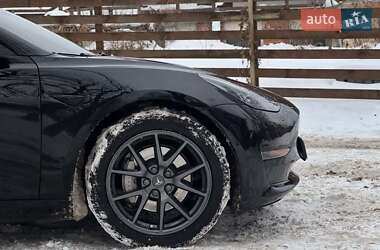 Седан Tesla Model 3 2022 в Киеве