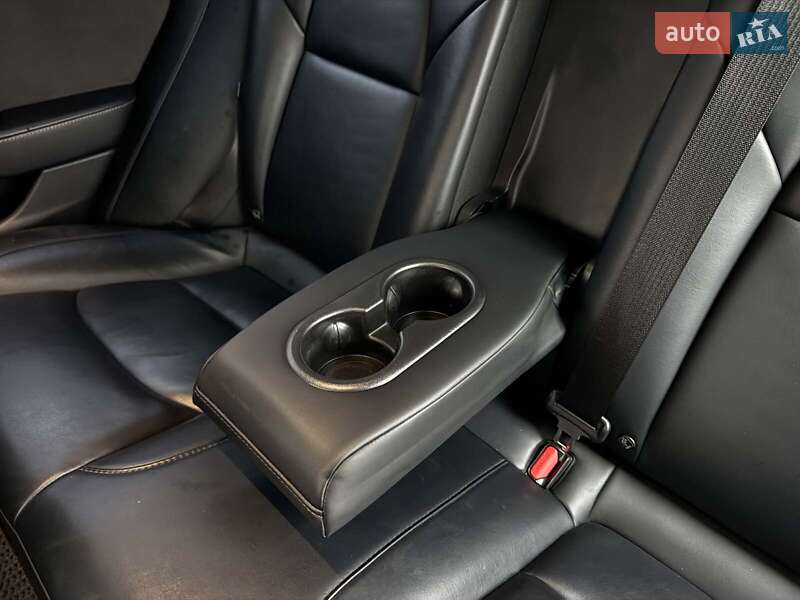 Седан Tesla Model 3 2022 в Киеве