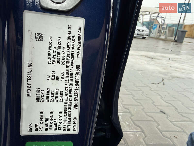 Седан Tesla Model 3 2023 в Одессе
