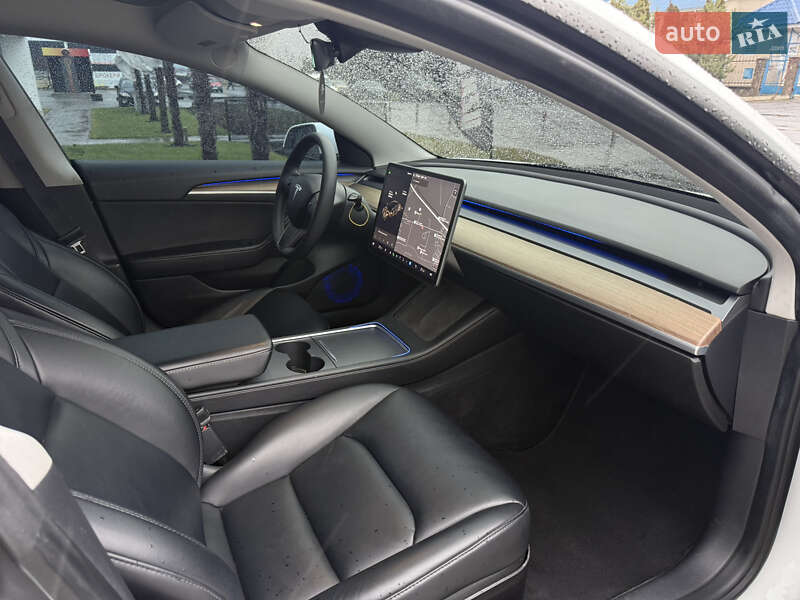 Седан Tesla Model 3 2021 в Ужгороде фото 15 Седан Tesla Model 3 2021 в Ужгороде