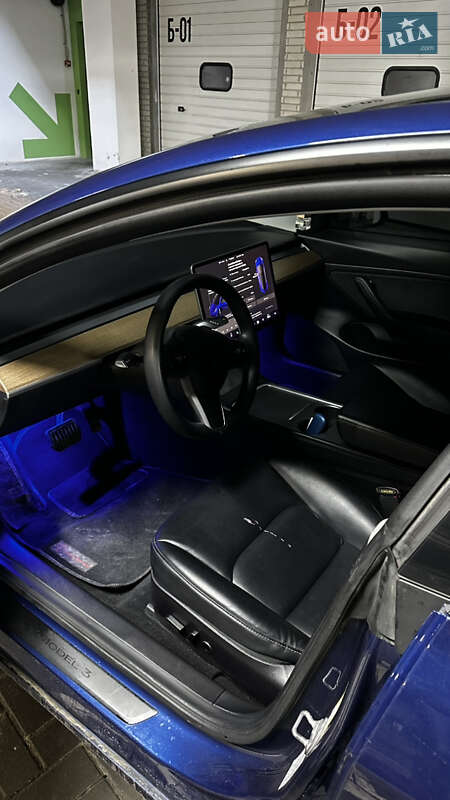 Седан Tesla Model 3 2020 в Львові фото 10 Седан Tesla Model 3 2020 в Львові