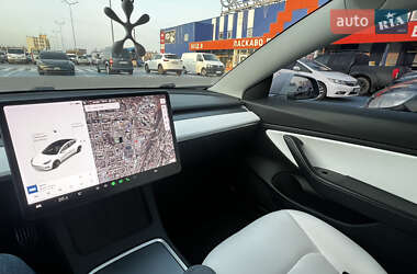 Седан Tesla Model 3 2019 в Виннице