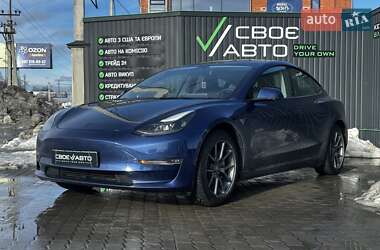 Седан Tesla Model 3 2022 в Львове