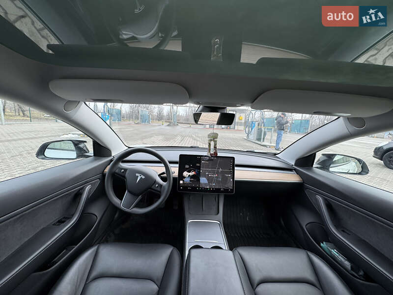 Седан Tesla Model 3 2020 в Кривому Розі