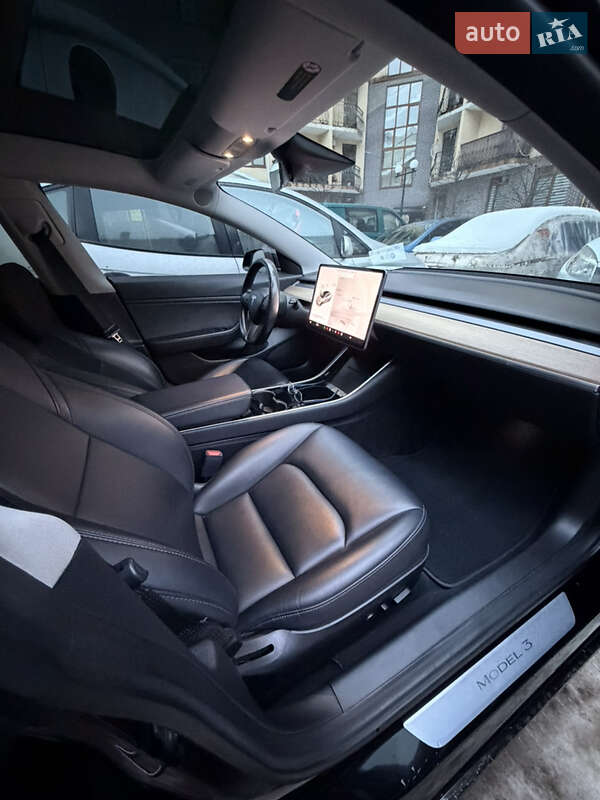 Седан Tesla Model 3 2019 в Ірпені фото 4 Седан Tesla Model 3 2019 в Ірпені
