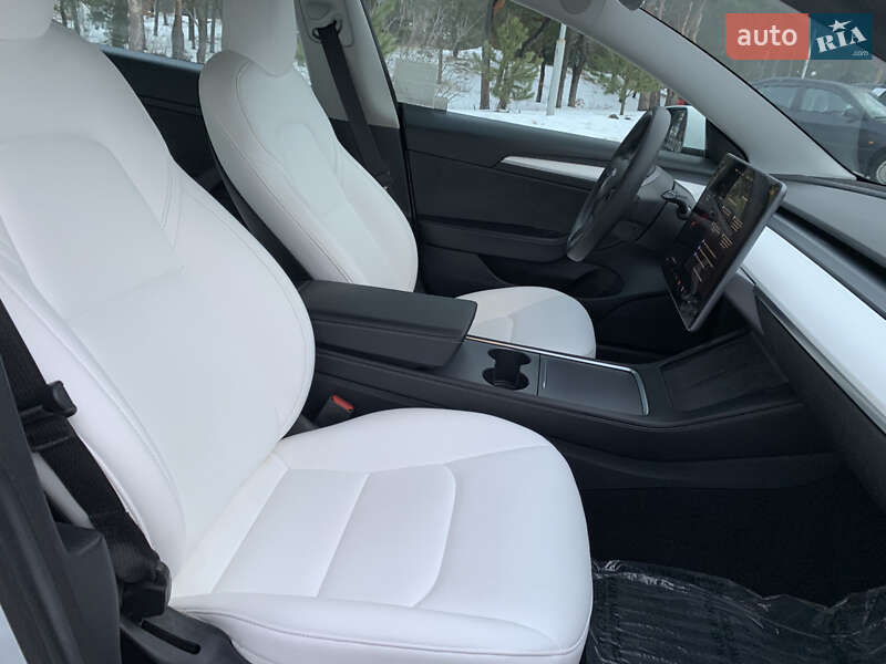 Седан Tesla Model 3 2021 в Киеве фото 18 Седан Tesla Model 3 2021 в Киеве