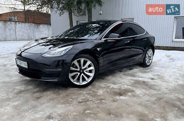 Седан Tesla Model 3 2019 в Івано-Франківську