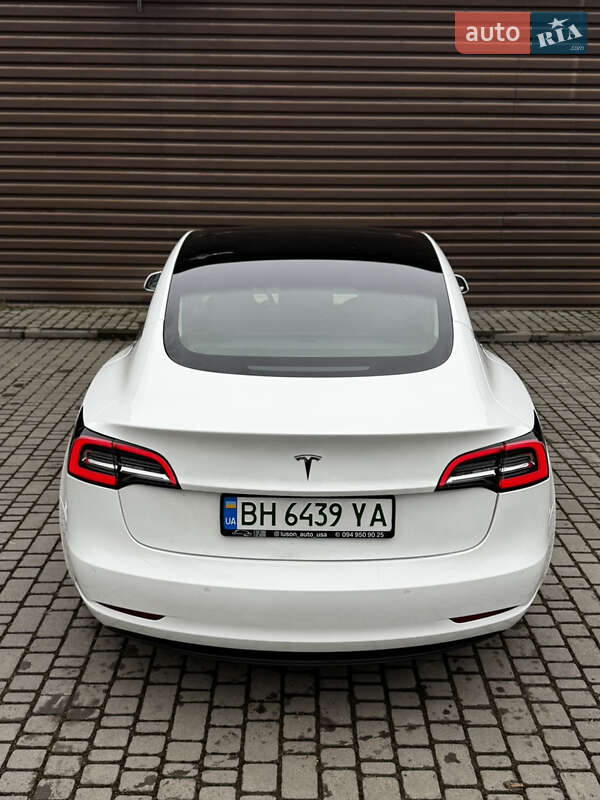 Седан Tesla Model 3 2019 в Одессе