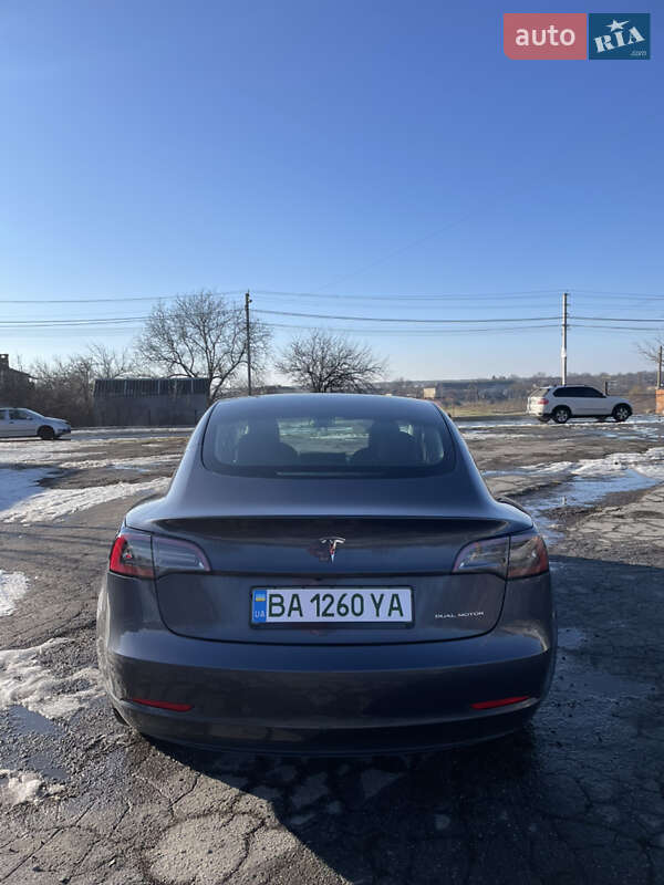 Седан Tesla Model 3 2023 в Благовещенском фото 4 Седан Tesla Model 3 2023 в Благовещенском