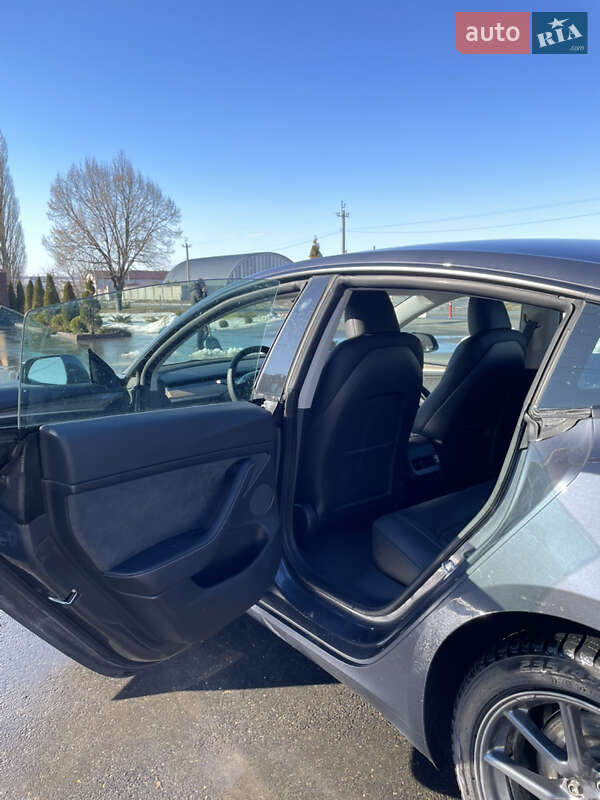 Седан Tesla Model 3 2023 в Благовещенском фото 59 Седан Tesla Model 3 2023 в Благовещенском