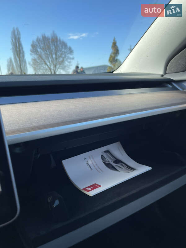 Седан Tesla Model 3 2023 в Благовещенском фото 82 Седан Tesla Model 3 2023 в Благовещенском