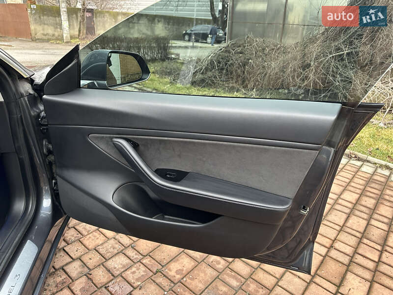 Седан Tesla Model 3 2019 в Одесі фото 10 Седан Tesla Model 3 2019 в Одесі