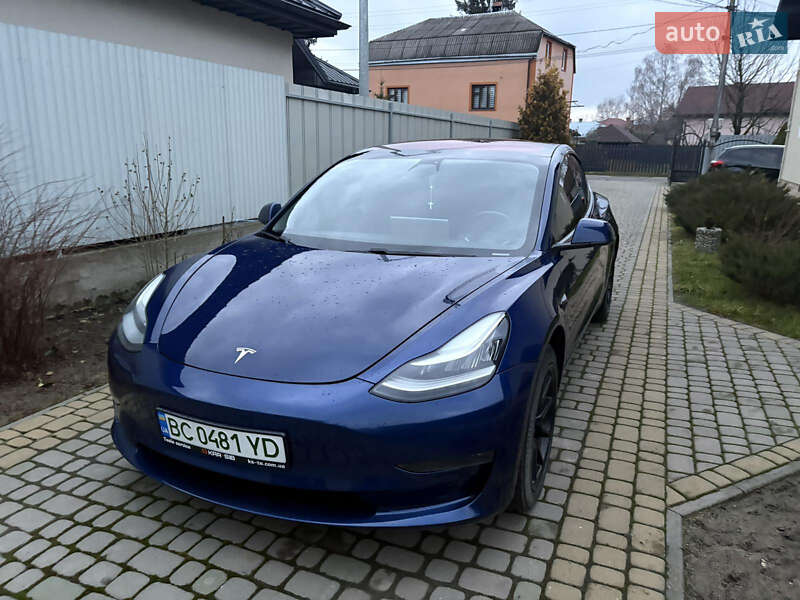 Седан Tesla Model 3 2018 в Львові фото 34 Седан Tesla Model 3 2018 в Львові