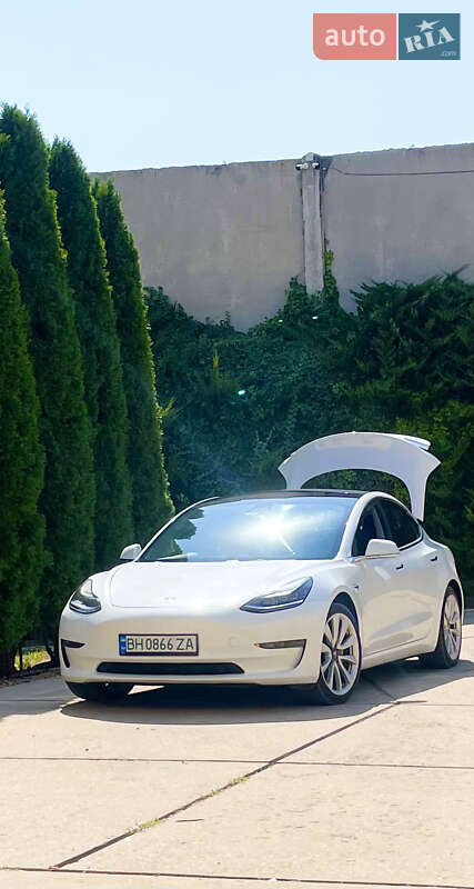 Седан Tesla Model 3 2018 в Одесі фото Седан Tesla Model 3 2018 в Одесі