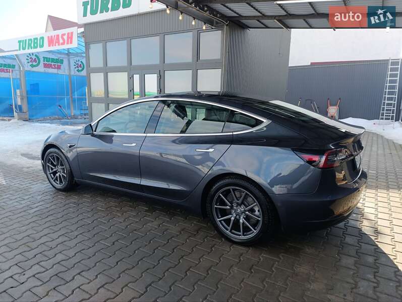 Седан Tesla Model 3 2020 в Кам'янець-Подільському фото 3 Седан Tesla Model 3 2020 в Кам'янець-Подільському