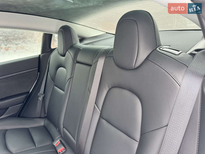 Седан Tesla Model 3 2023 в Дніпрі фото 13 Седан Tesla Model 3 2023 в Дніпрі