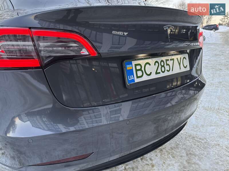 Седан Tesla Model 3 2019 в Львове фото 35 Седан Tesla Model 3 2019 в Львове