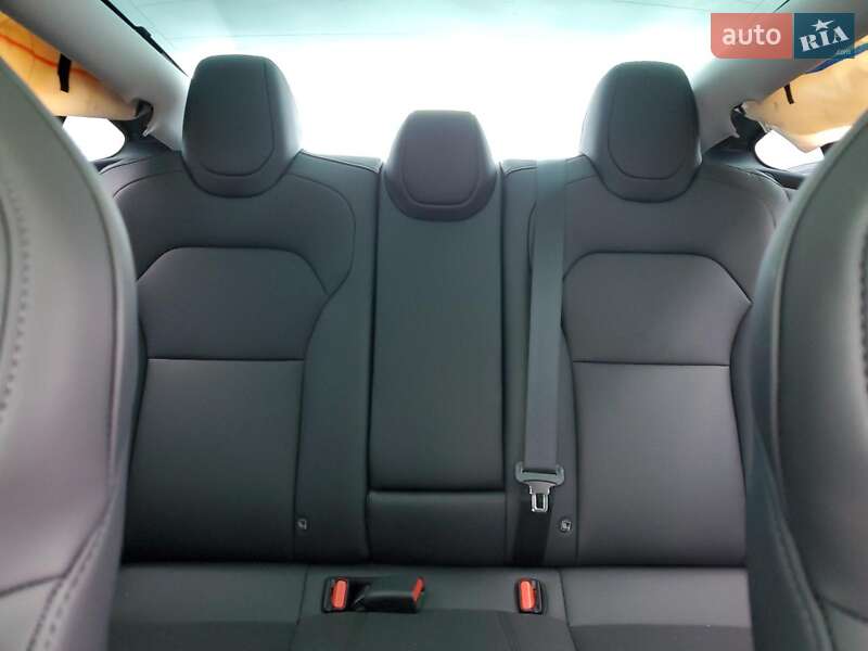 Седан Tesla Model 3 2025 в Киеве фото 10 Седан Tesla Model 3 2025 в Киеве