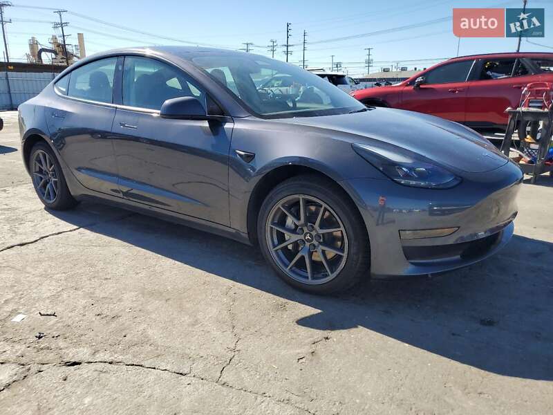 Седан Tesla Model 3 2023 в Черкассах фото 4 Седан Tesla Model 3 2023 в Черкассах