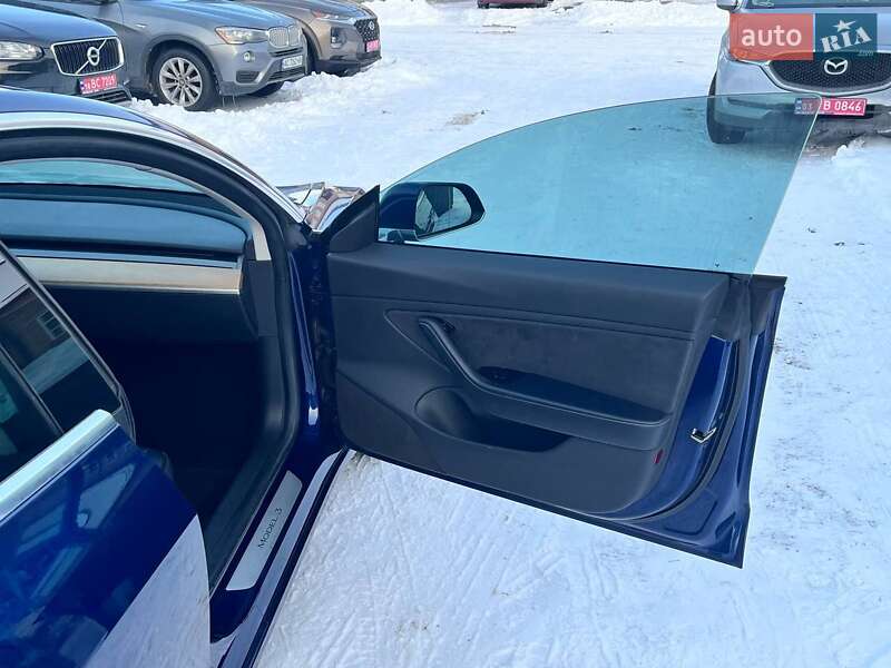 Седан Tesla Model 3 2018 в Луцке фото 18 Седан Tesla Model 3 2018 в Луцке