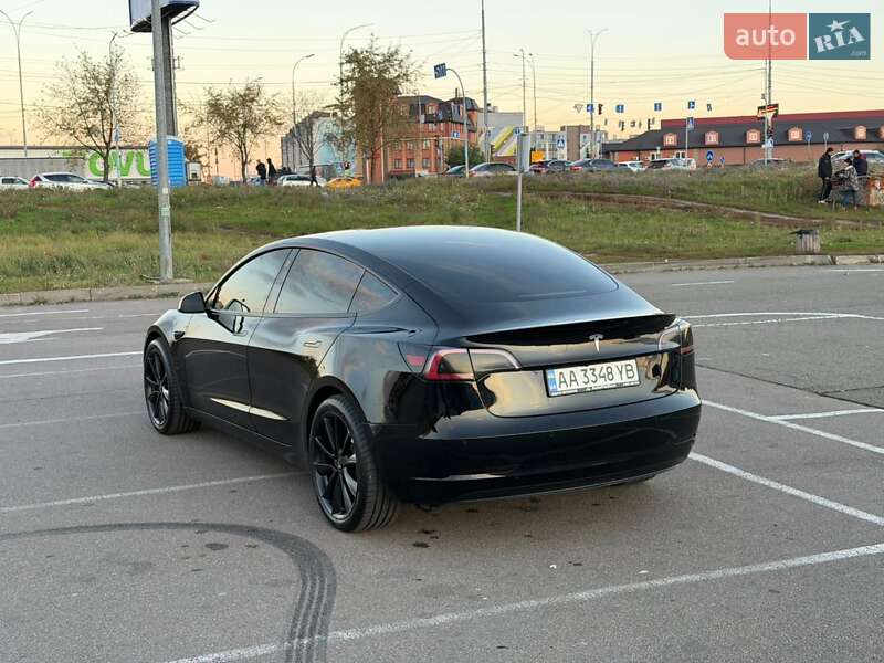Седан Tesla Model 3 2021 в Киеве фото 5 Седан Tesla Model 3 2021 в Киеве