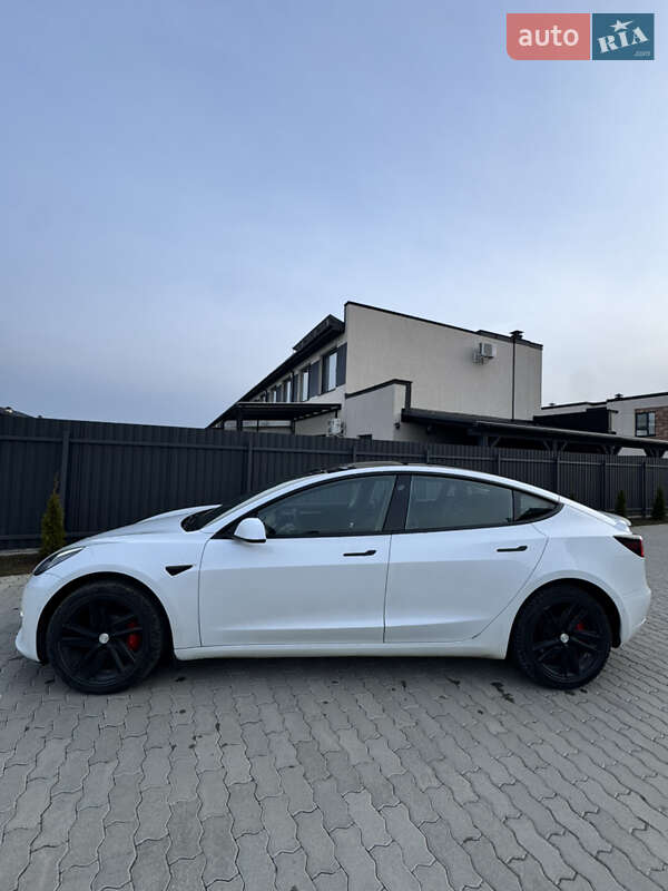 Седан Tesla Model 3 2021 в Ужгороді фото 3 Седан Tesla Model 3 2021 в Ужгороді