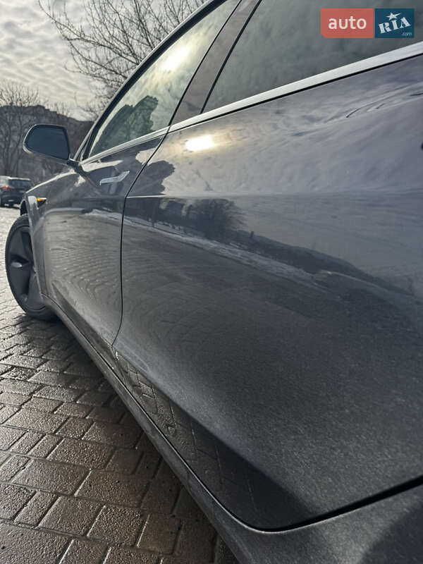 Седан Tesla Model 3 2019 в Львові фото 10 Седан Tesla Model 3 2019 в Львові