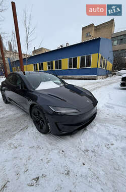 Седан Tesla Model 3 2024 в Києві