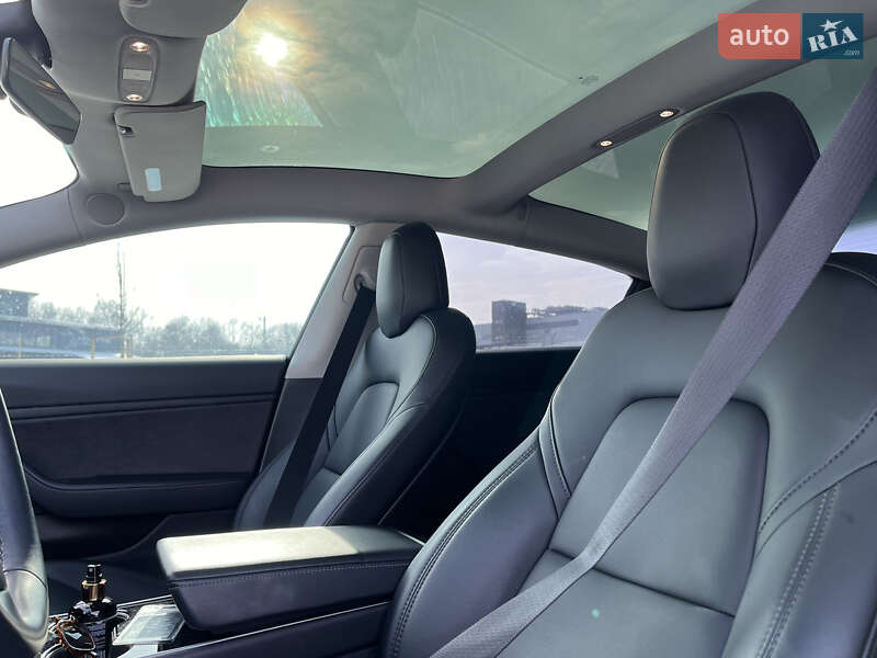 Седан Tesla Model 3 2019 в Львове фото 6 Седан Tesla Model 3 2019 в Львове