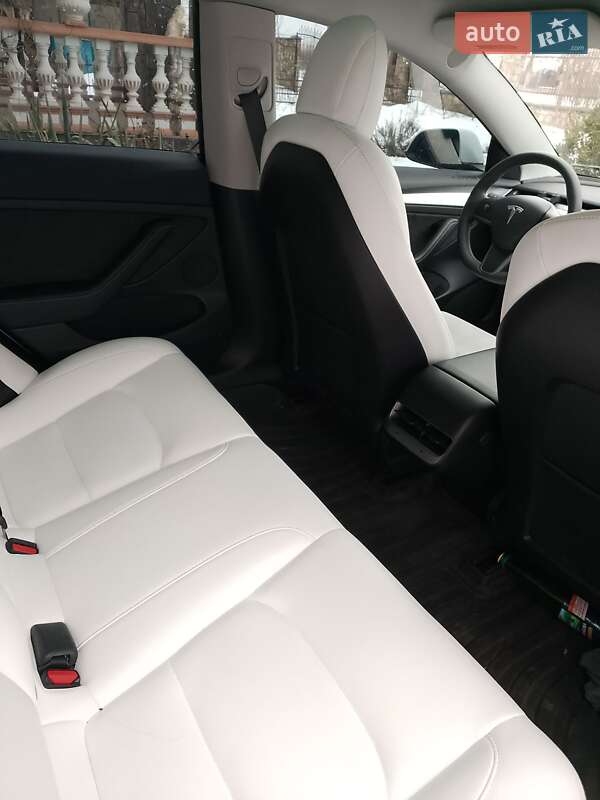 Седан Tesla Model 3 2022 в Ивано-Франковске фото 7 Седан Tesla Model 3 2022 в Ивано-Франковске