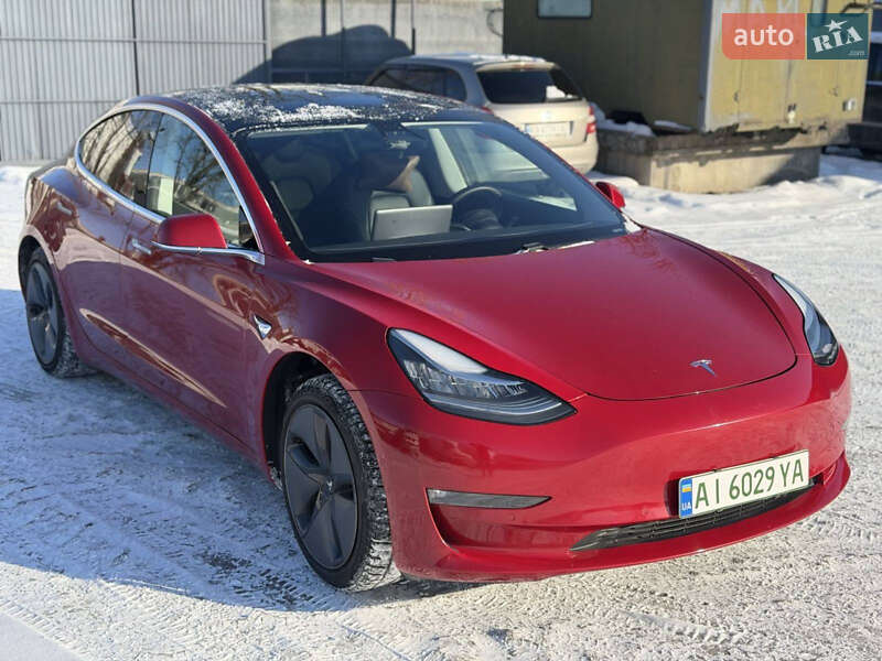 Седан Tesla Model 3 2020 в Киеве фото 3 Седан Tesla Model 3 2020 в Киеве