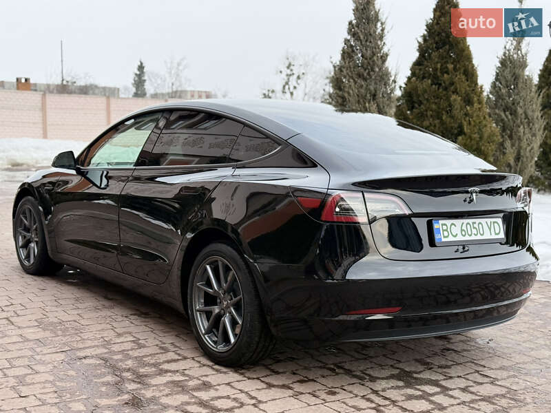Седан Tesla Model 3 2023 в Стрые фото 10 Седан Tesla Model 3 2023 в Стрые
