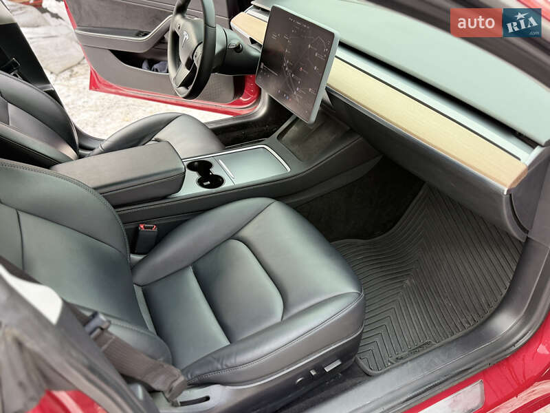 Седан Tesla Model 3 2020 в Києві фото 54 Седан Tesla Model 3 2020 в Києві