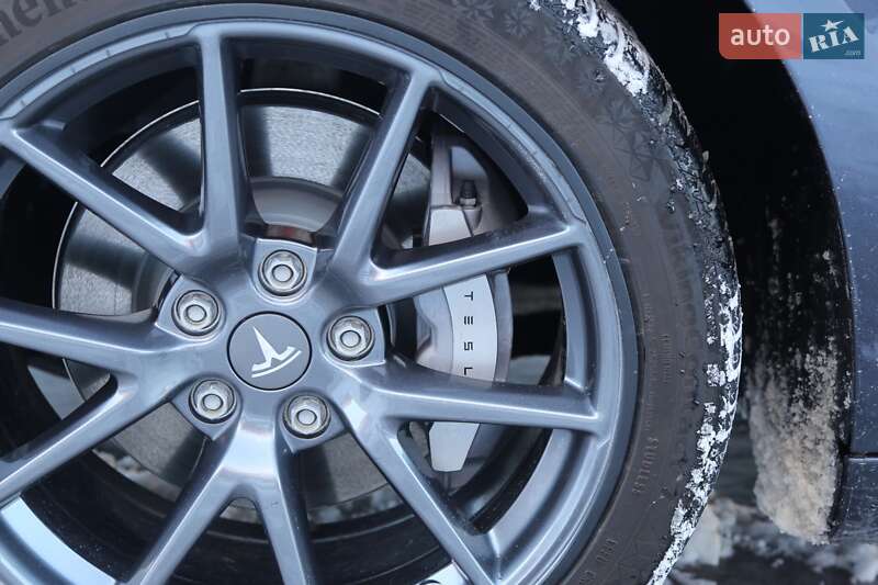 Седан Tesla Model 3 2021 в Киеве фото 15 Седан Tesla Model 3 2021 в Киеве