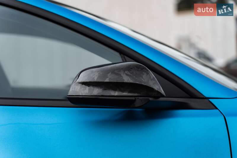 Седан Tesla Model 3 2018 в Киеве