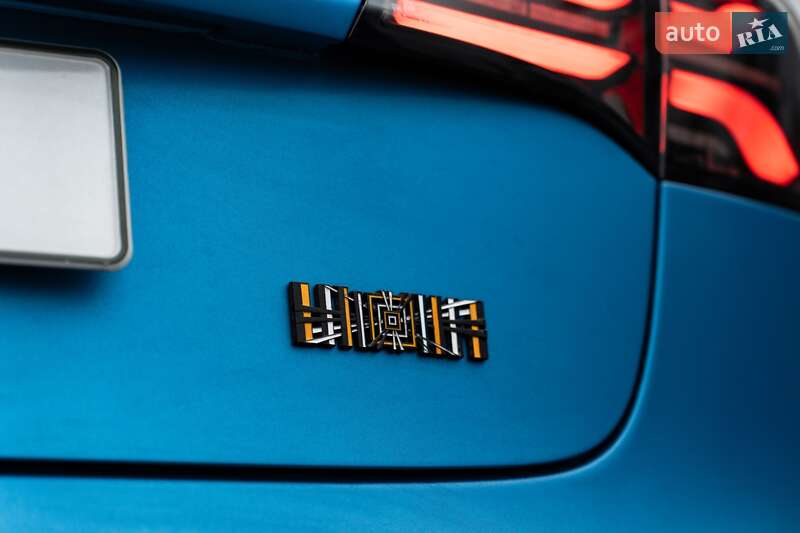 Седан Tesla Model 3 2018 в Киеве