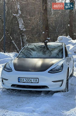 Седан Tesla Model 3 2020 в Хмельницком