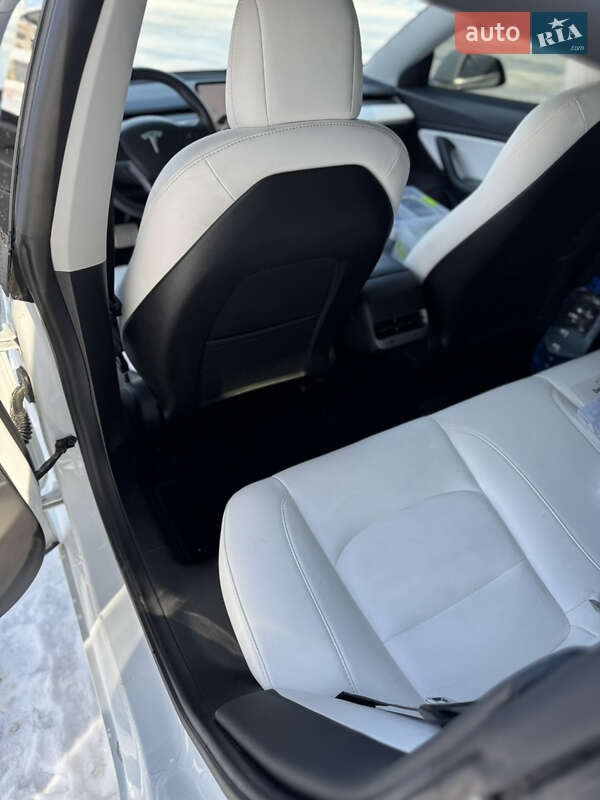 Седан Tesla Model 3 2020 в Хмельницькому фото 7 Седан Tesla Model 3 2020 в Хмельницькому