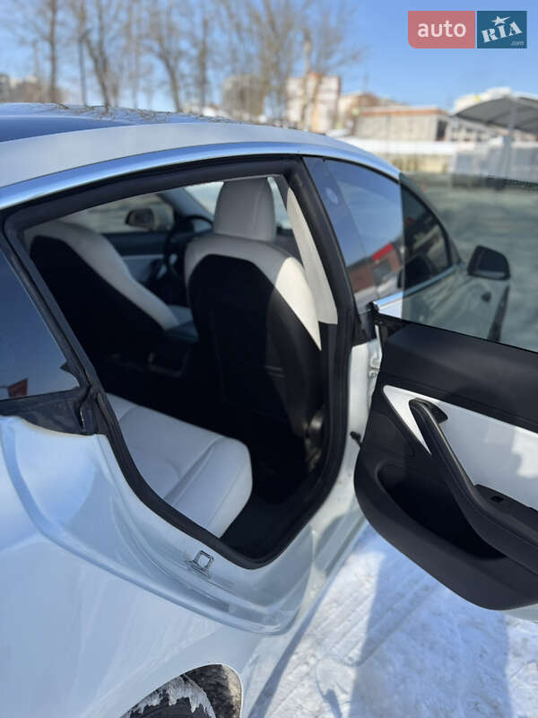 Седан Tesla Model 3 2020 в Хмельницькому фото 10 Седан Tesla Model 3 2020 в Хмельницькому