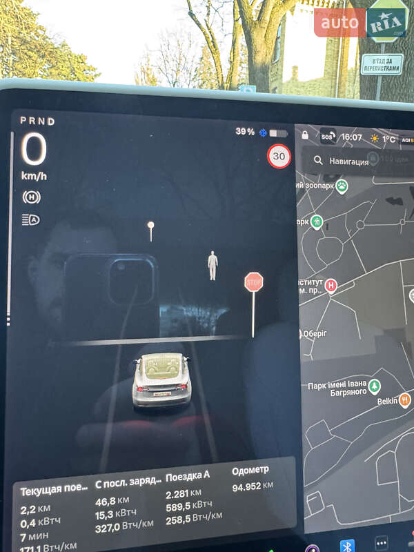 Седан Tesla Model 3 2019 в Киеве