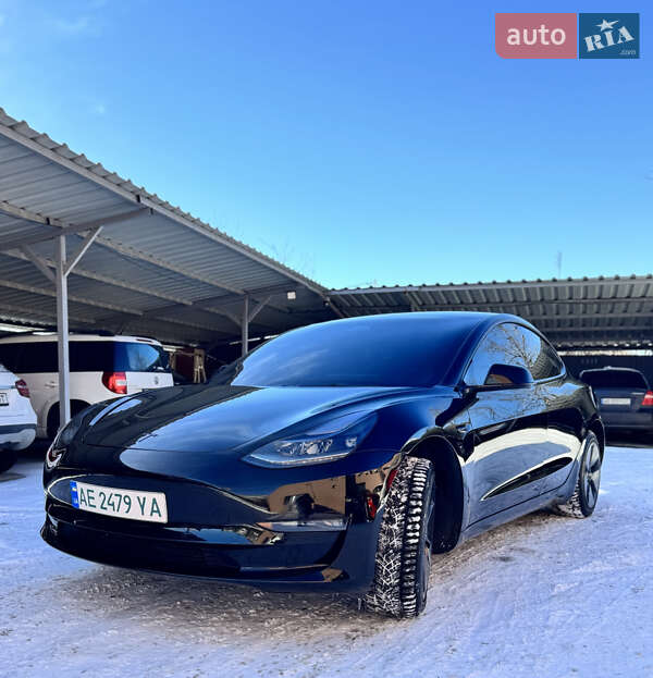 Седан Tesla Model 3 2021 в Днепре