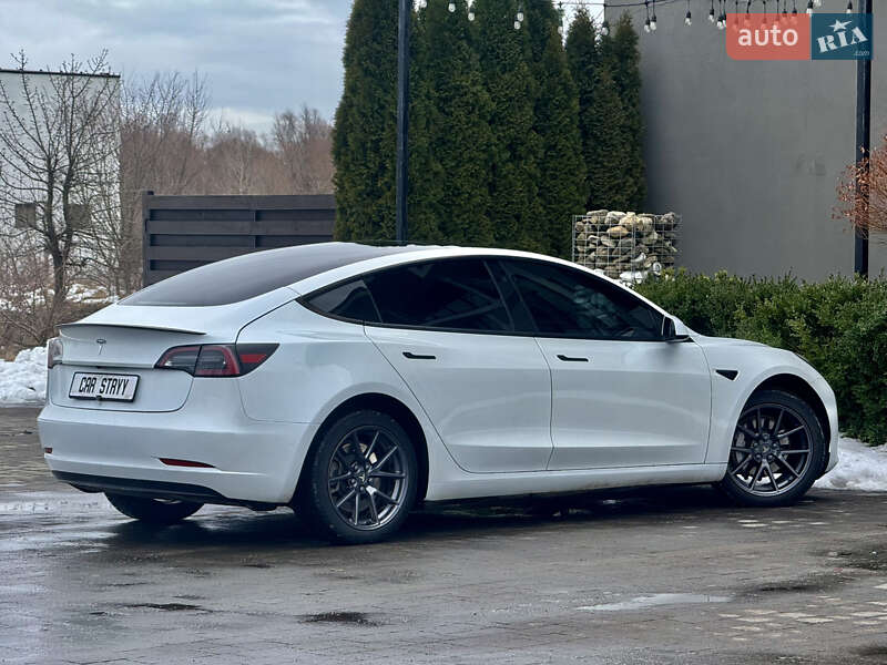Седан Tesla Model 3 2023 в Стрию фото 13 Седан Tesla Model 3 2023 в Стрию