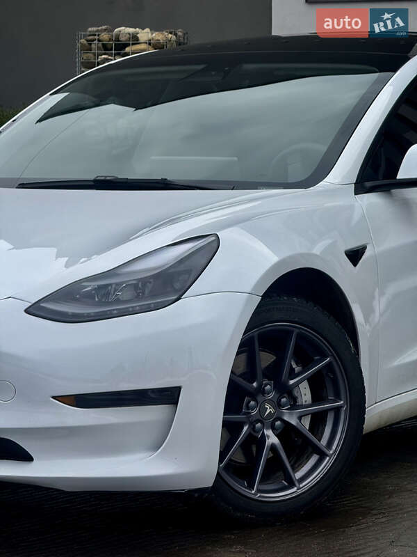 Седан Tesla Model 3 2023 в Стрию фото 22 Седан Tesla Model 3 2023 в Стрию