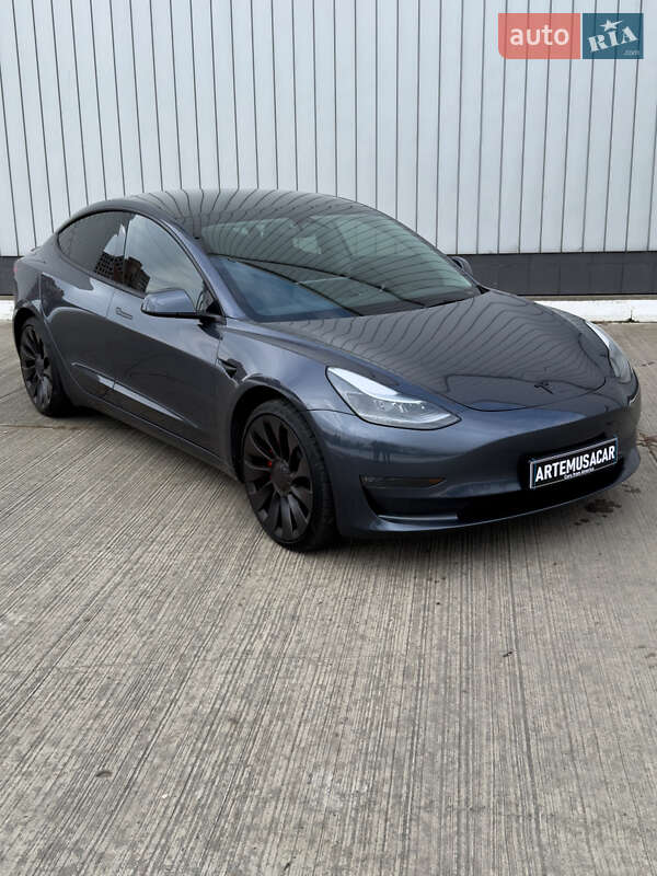 Седан Tesla Model 3 2023 в Черновцах фото 4 Седан Tesla Model 3 2023 в Черновцах